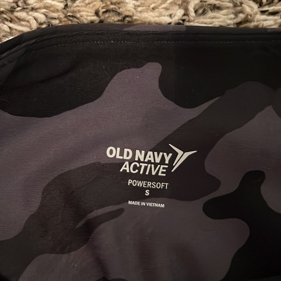 old navy camo leggings - Picture 2 of 3